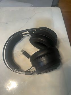 Black Wireless Gaming Headset with USB Dongle