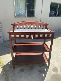 Nice changing table