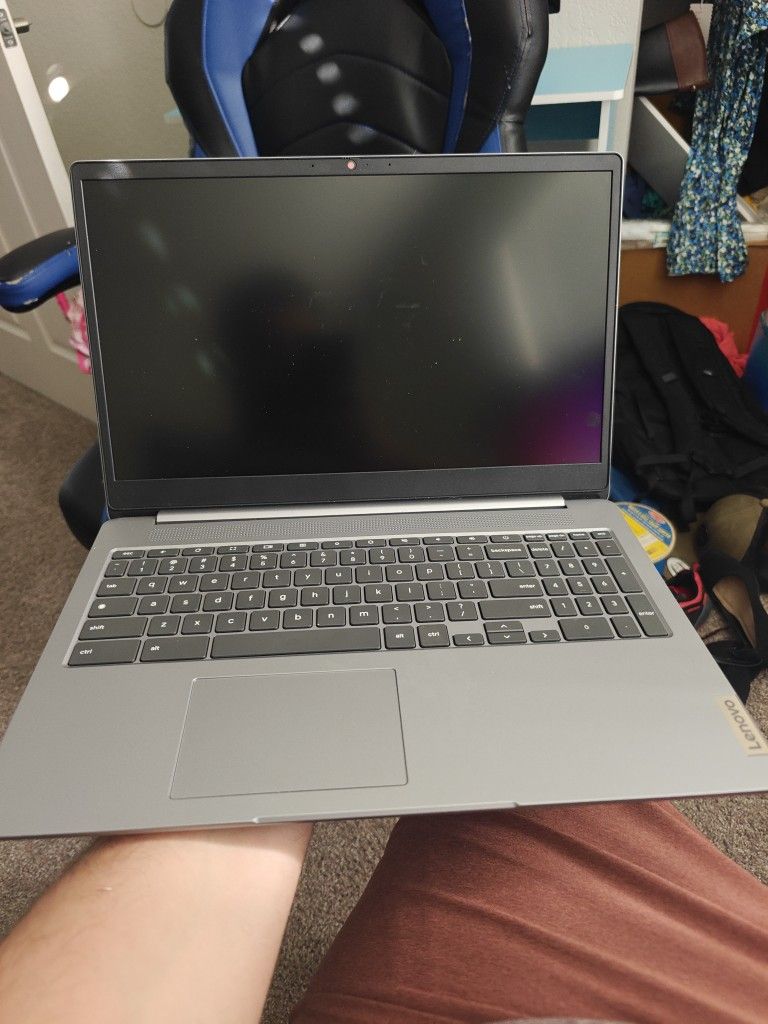💻 Lenovo Chromebook 3 (15.6" FHD) – $110 OBO