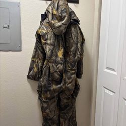 Hunting Camo Suit Gear