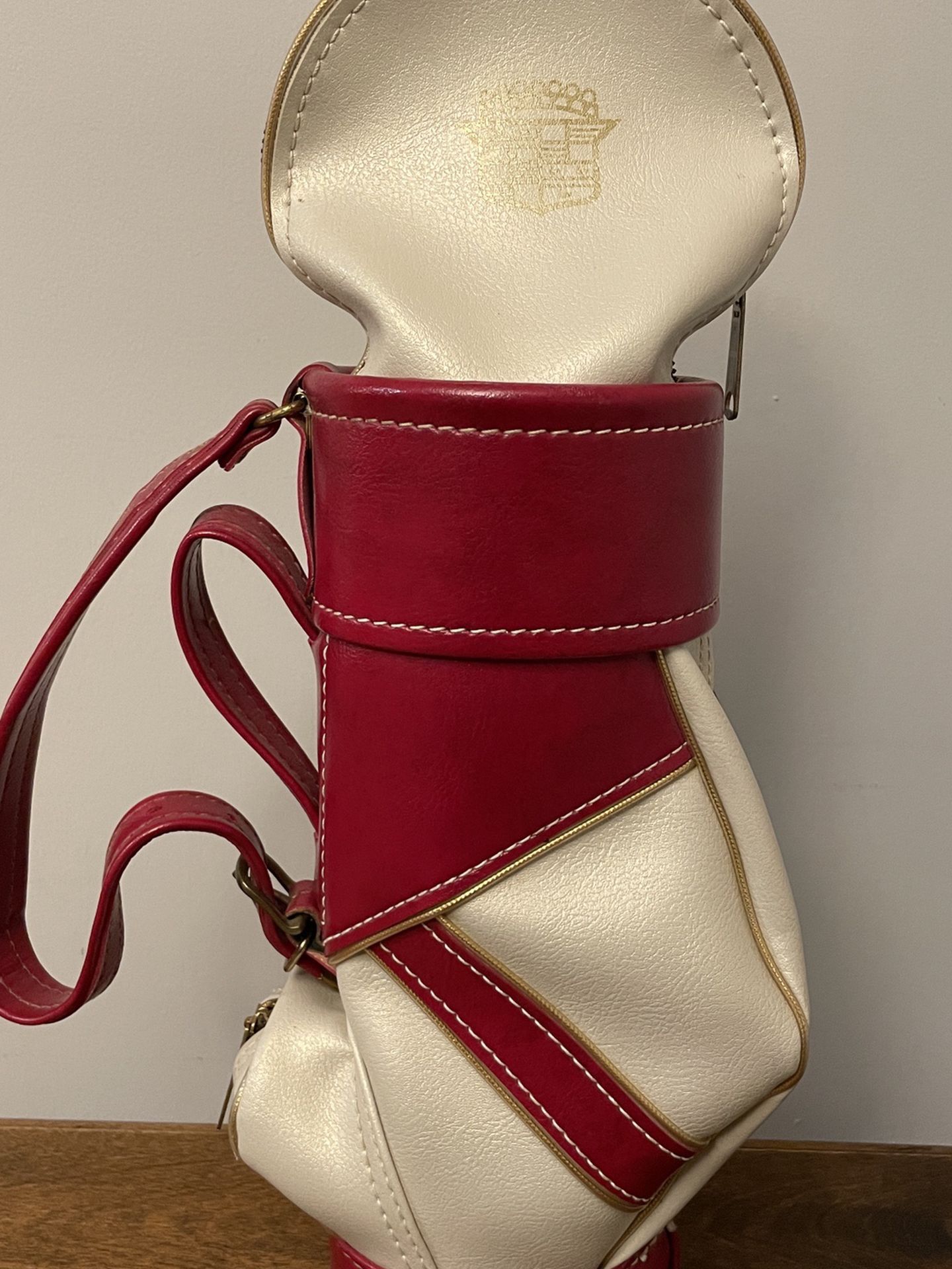Cadillac Collectable Golf Caddy Wine Bottle Holder Red & White with Gold Trim