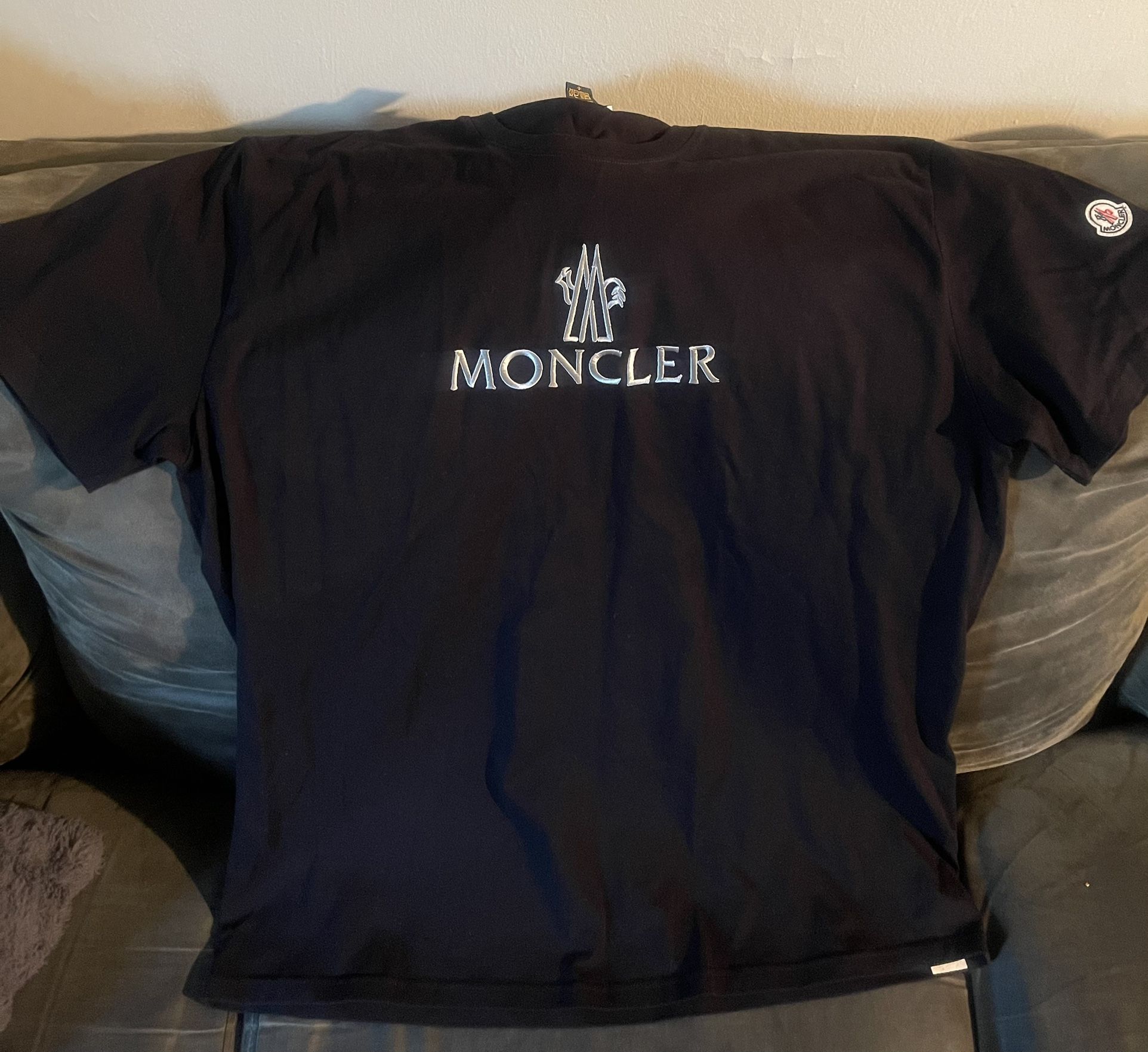 MONCLER t-shirt