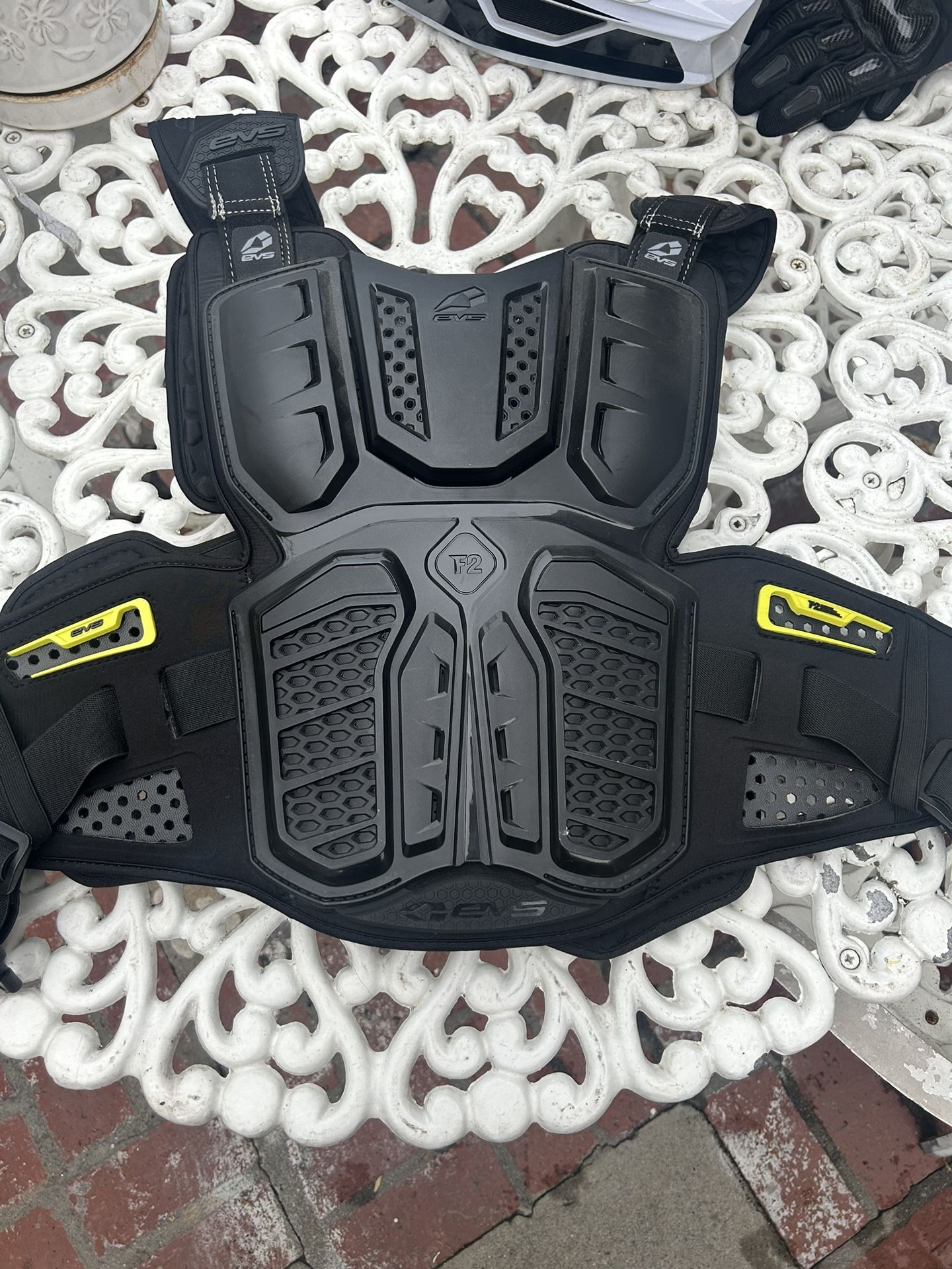 EVS F2 Roost Guard