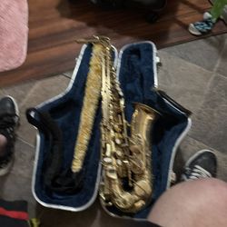 Saxophone 