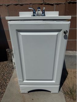 Bathroom vanity