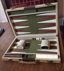 Backgammon set