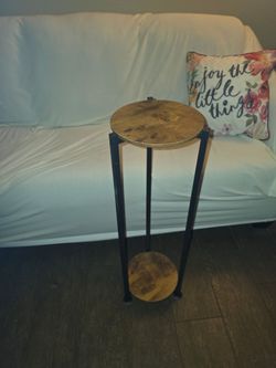 **Pending Pickup** Free Plant Stand