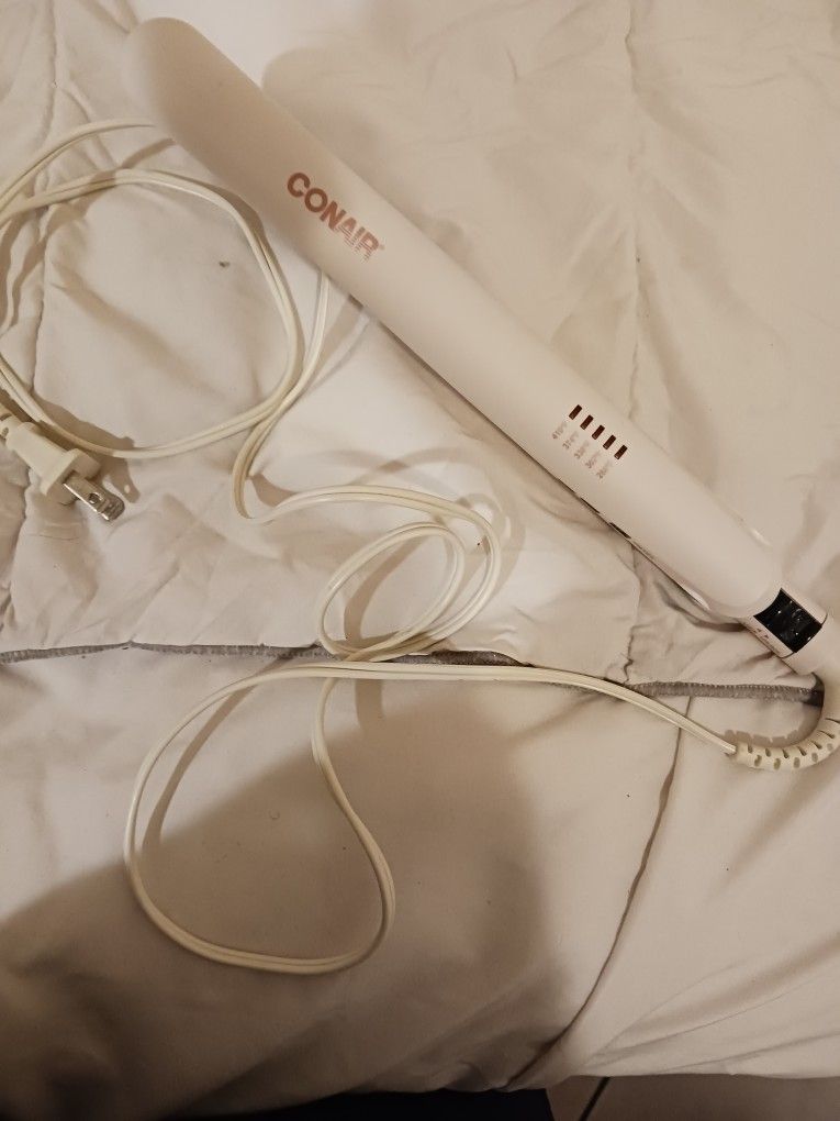 Comair Ceramic Hair Straightener Used
