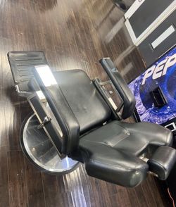 Barber chair 150$