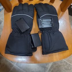 Heated Gloves Powered By 3 AA Batteries