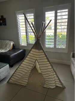 Teepee tent