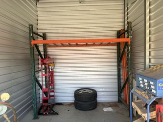 Storage rack