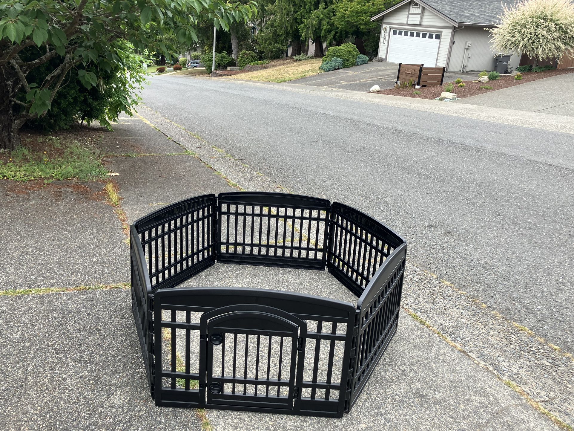 Small Medium Dog Cat Rabbit Bunny Kennel Pet or Child Playpen Collapsible Like New 67” by 67” by 27” High