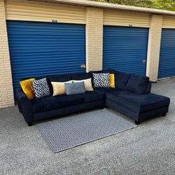 Free delivery-Couch