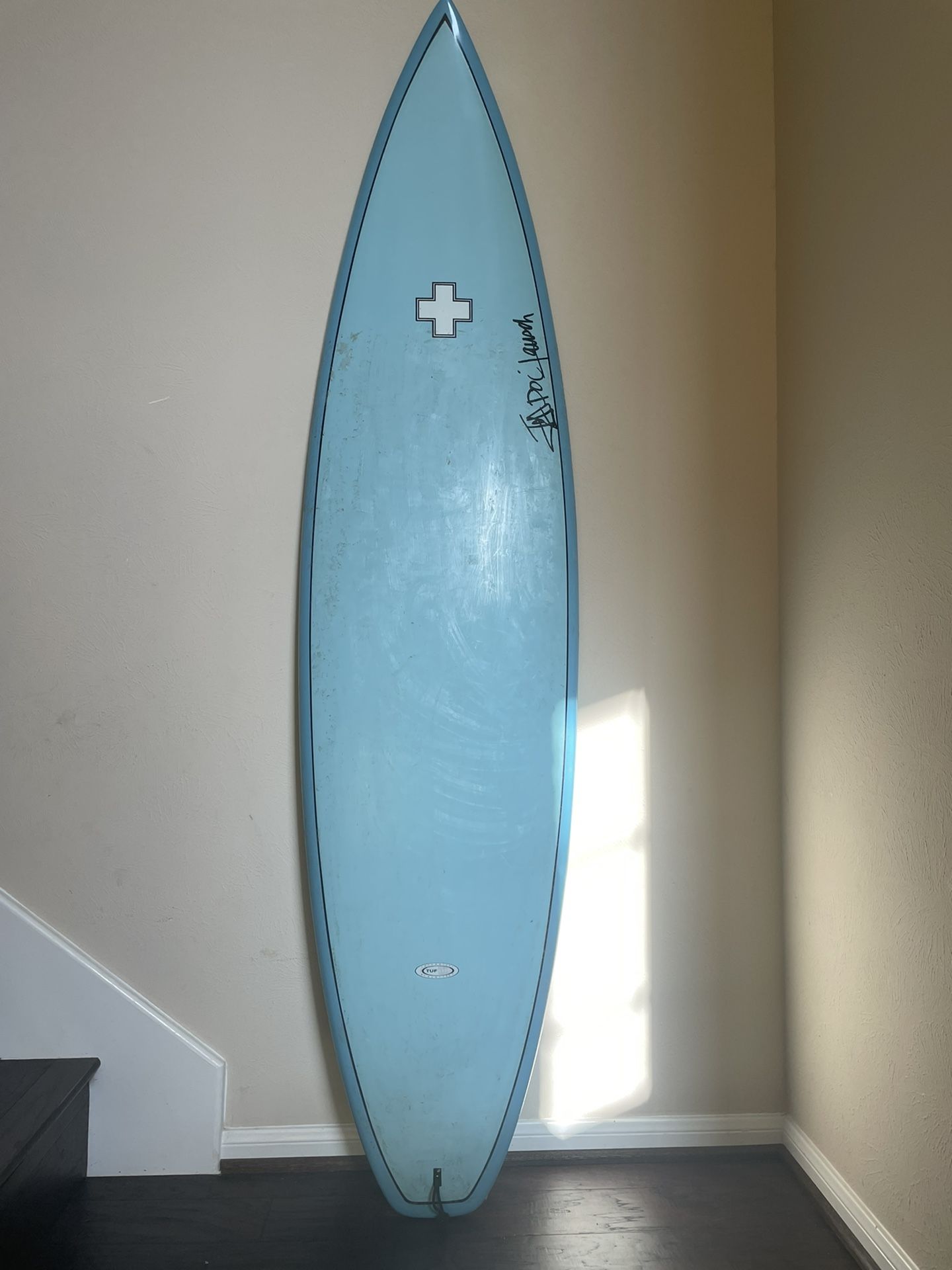 Surfboard no scratches and accessories 6’8”