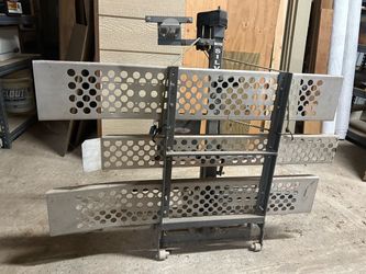 Mobility scooter lift