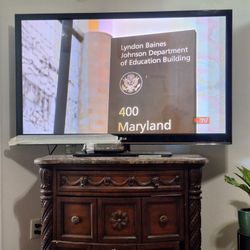 TV & Stand