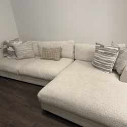 Sectional couch