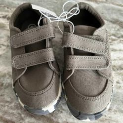 Toddler Shoes (brand new)