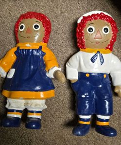 Huge Raggedy Ann and Andy Vintage Lot of items