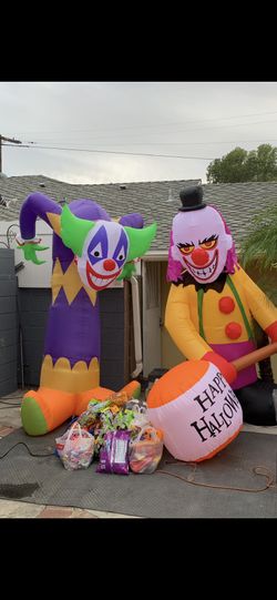 Hollween Gemmy 8-ft Animated Inflatable  Clowen Both (2)