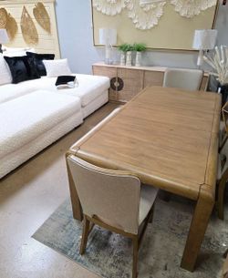Sale!!sale!! 6 pc Modern Dining Table Set Bench Included!