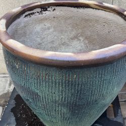 Very Nice Glaze Greenish Planter Pot