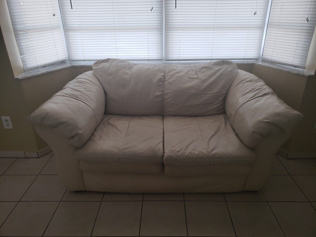 Sofa / couch