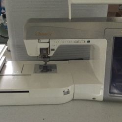 Babylock Ellegante 2 Sewing Quilting And Embroidery Machine