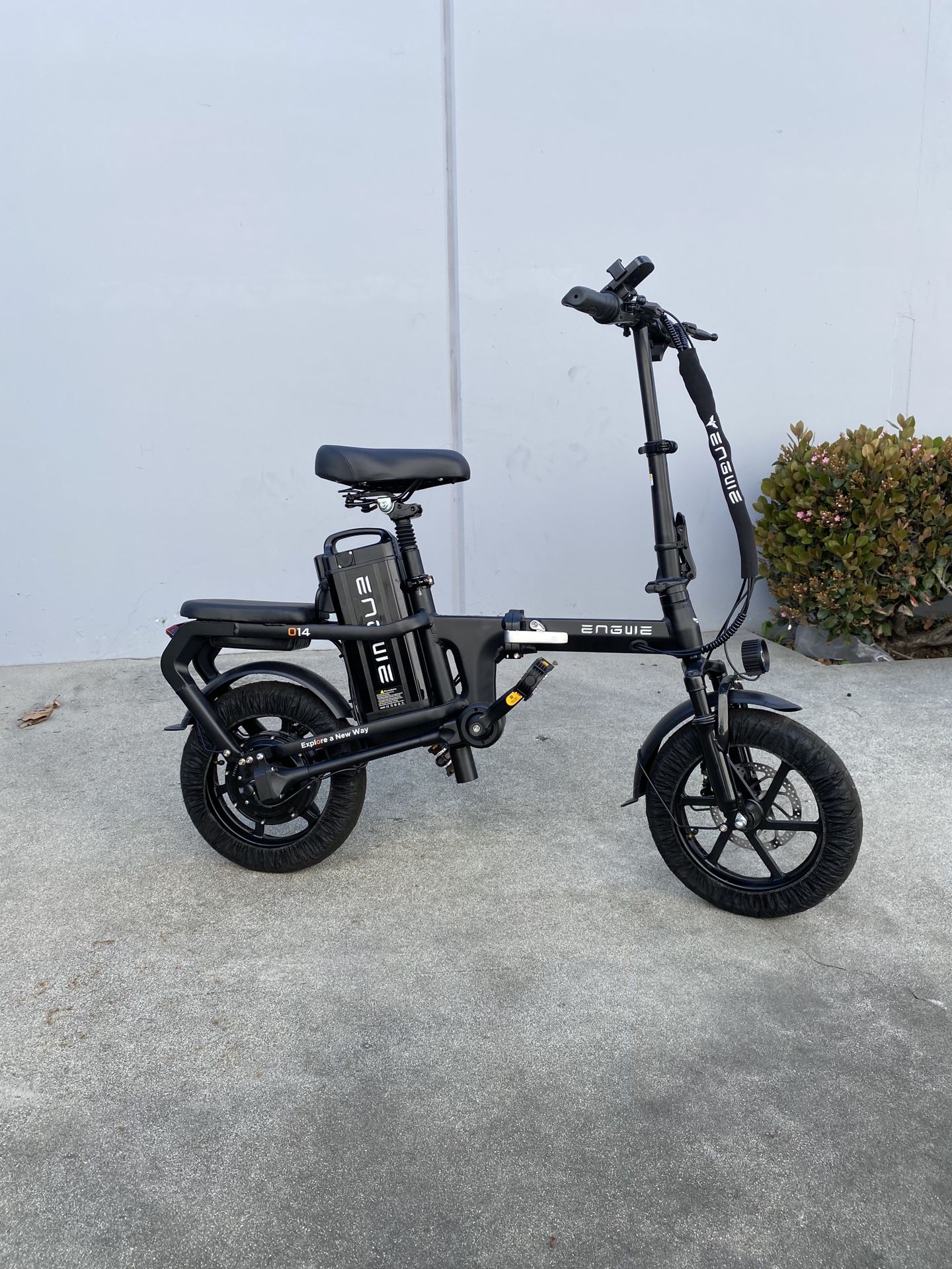 ENGWE O14,Shaft Drive Design (chainless) Mini Folding E-Bike 14" Fat Tire 400W 15.6Ah Battery Electric Bike, gray/ white/ black  495/  380