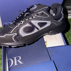 Dior b30 size 11