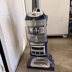 Vacuum Shark FOR PARTS ONLY