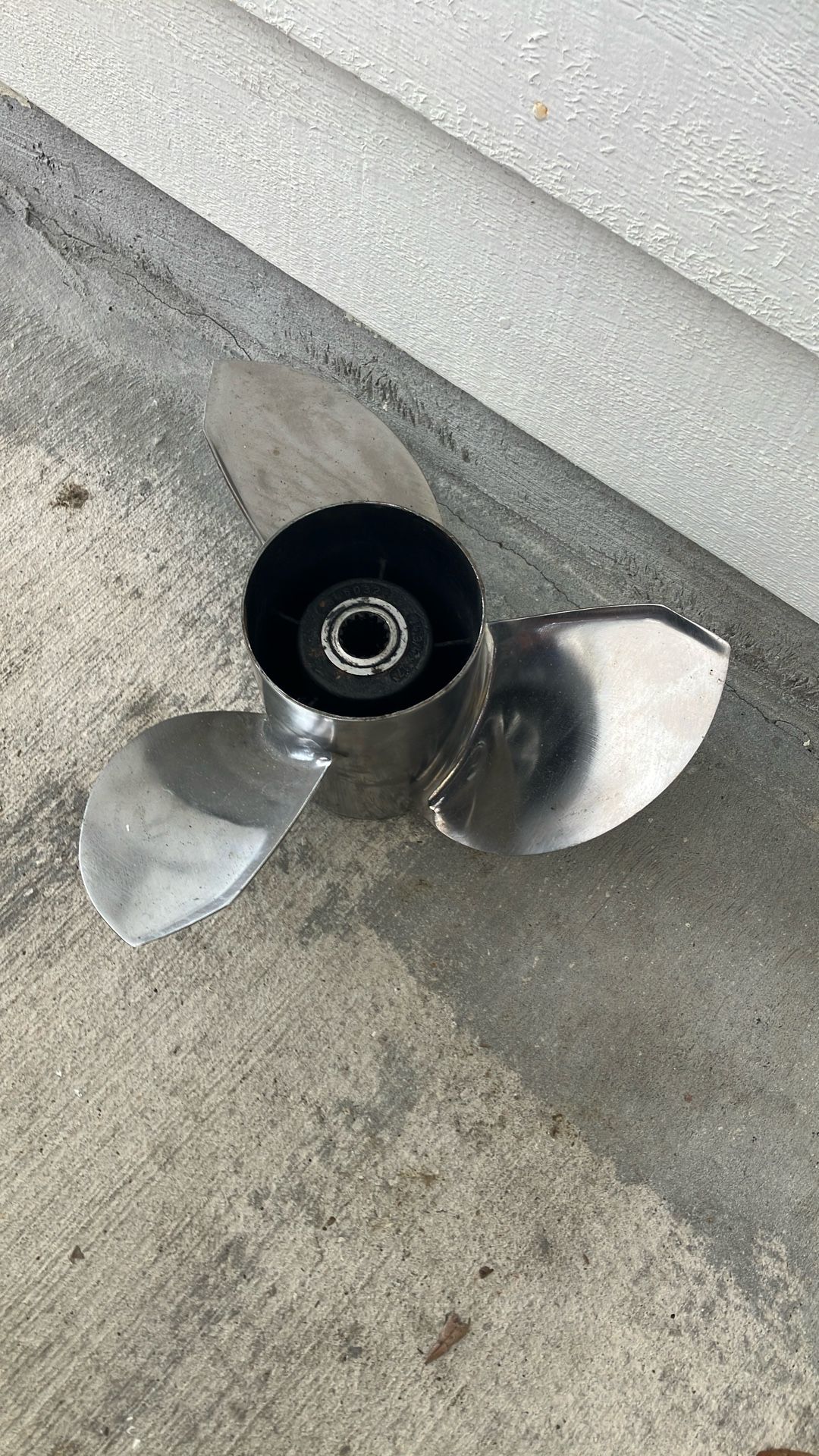 Ballistic Boat Propeller 14 3/4” X 17” RH