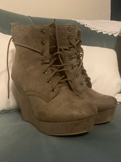 Cute Wedge Boots 