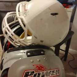 Large Helmet and Shoulder Pads  Riddell