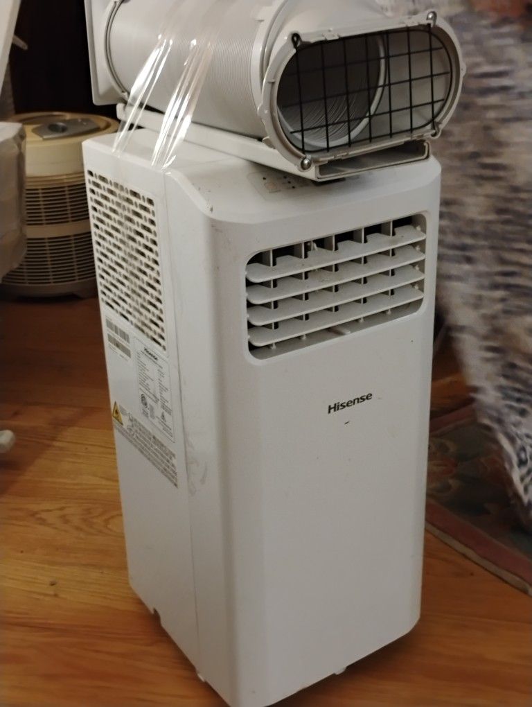 Hisense Portable AC w/ Dehumidifier Mode