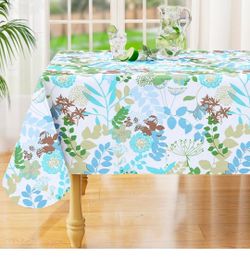 Rectangle Waterproof Vinyl Table Cloth, Wipeable Tablecloth with Flannel Backing, Plastic Table Cover for Dinner, Picnic, Indoor and Outdoor (Leaves,