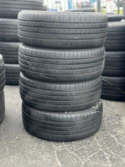 SET OF TIRE 205 55 16 Michelin 85% LIFE