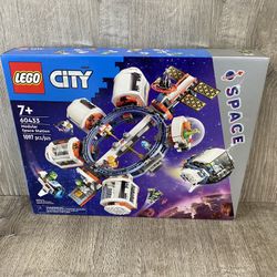 Lego City 60433 Modular Space Station