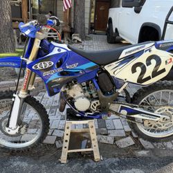 2002 YZ 125