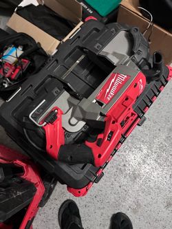 Milwaukee Bandsaw