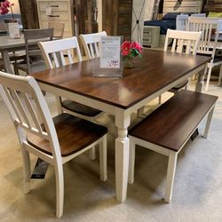 Whitesburg Brown/Cottage White Rectangular Dining Room Set /Dining table and Chairs 