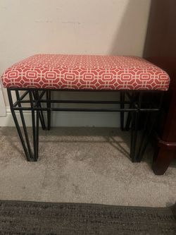 Upholstered bench seat