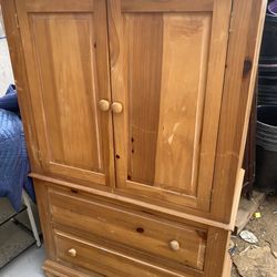 Dresser