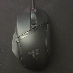 razor basilisk v3 ergonomic wired gaming mouse