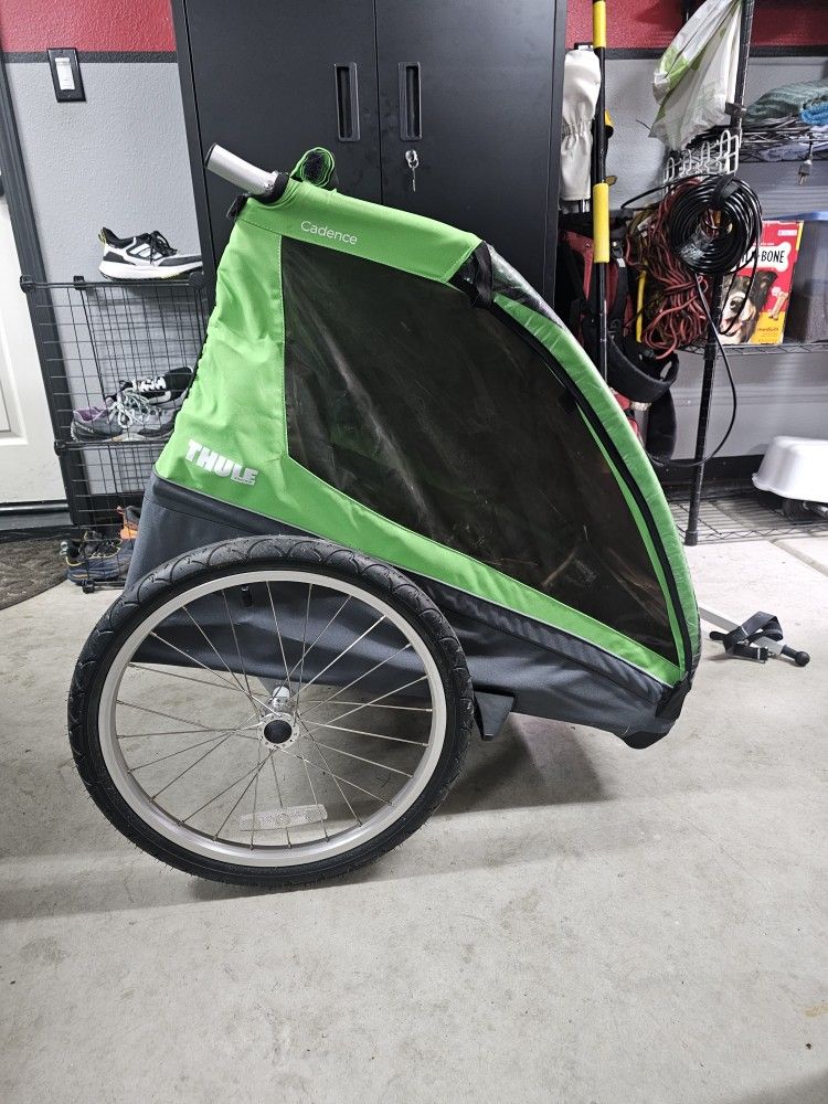 Thule Tow Behind Cadence Bike Child Carrier Trailer