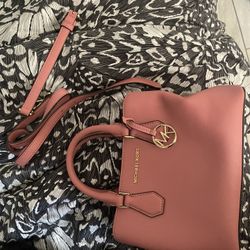 Michael Kors Pink Crossbody/Handbag – Like New! Only Used Once