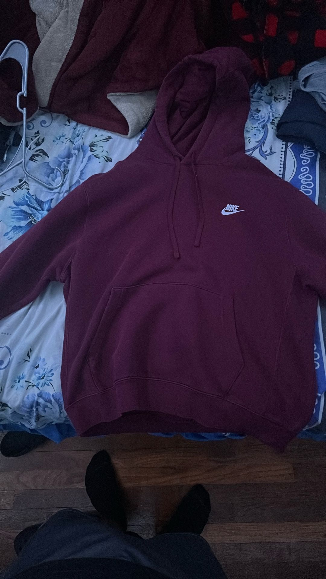 Maroon Nike Hoodie (Large)