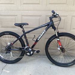 Giant Talon Mountain Bike