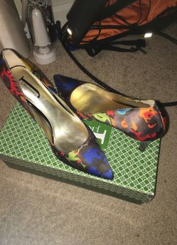 Floral Pumps